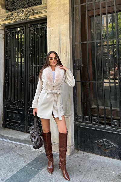 Dipmoda Palton scurt de damă cu guler de blană și curea, mărimea molton DPSTR...