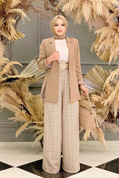 Bym Fashion سترة مبطنة بأزرار على الجوانب وتفاصيل فتحة 7663 مينك