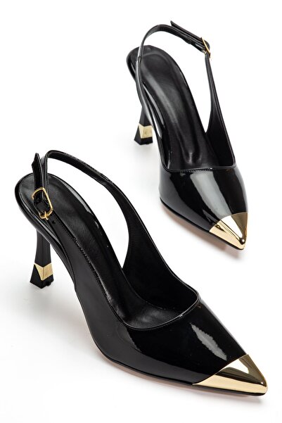 Hayalimdeki Ayakkabı حذاء نسائي أسود من الجلد اللامع بتفاصيل ذهبية عند الأصاب...