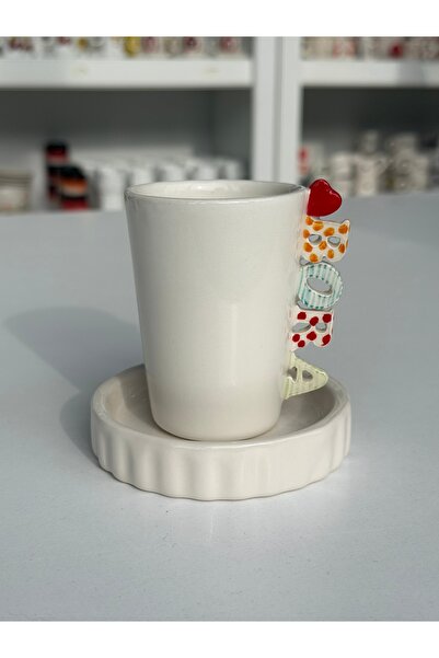 MeGgDecor El Yapımı Kalpli Isimli Fincan (Ön sipariş ürünü)