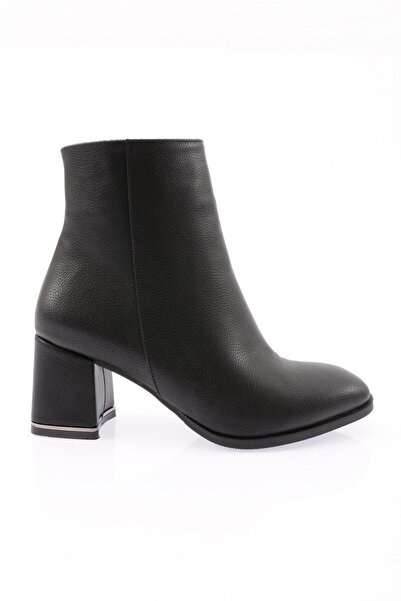 DGN 9219 Model - Black Custava Women's Heeled Boots
