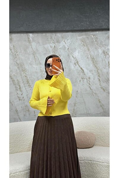 Semrailhan Crew Neck Buttoned Spanish Sleeve Knitwear Cardigan Dark Yellow