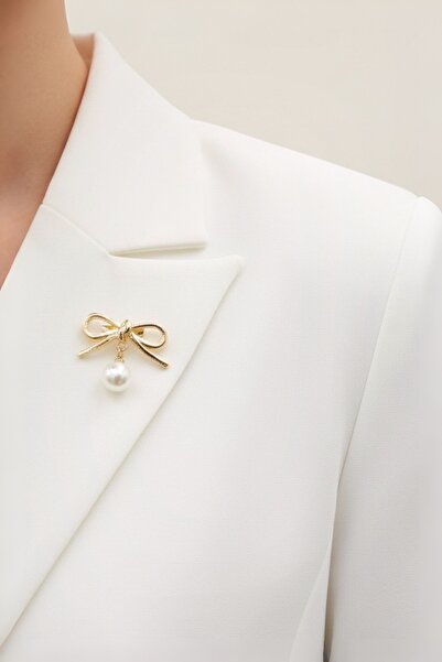 model aksesuar Fiyonk Inci Sallantılı Gold Broş