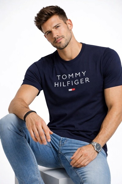 Tommy Hilfiger İşlemeli Organik Pamuklu STACKED FLAG T-SHIRT