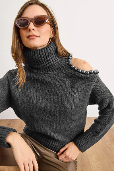 Olalook Women's Smoked One-Shoulder Low-Cut Thick Knit Sweater with Accessori...