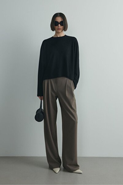 Suud Collection Black Nara Long Sleeve Basic T-Shirt