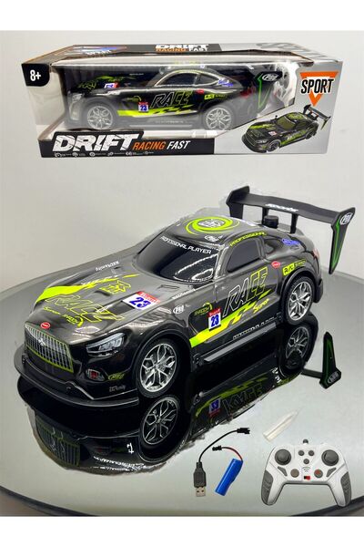 SCOWETTO Uzaktan Kumandalı Drift Yarış Arabası - Işıklı, Sprey Egzozlu & Şarj...