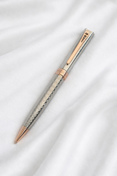 Evo A pen that embodies luxury in its finest details