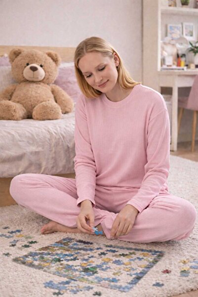 GYD طقم بيجامة نسائية من قماش الإنترلوك باللون الوردي