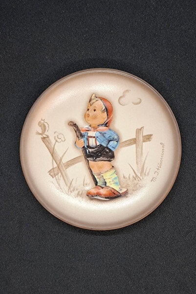 Goebel Little Mountaineer Embossed Miniature Wall Plate 8.5 cm Zero, Boxed Pr...