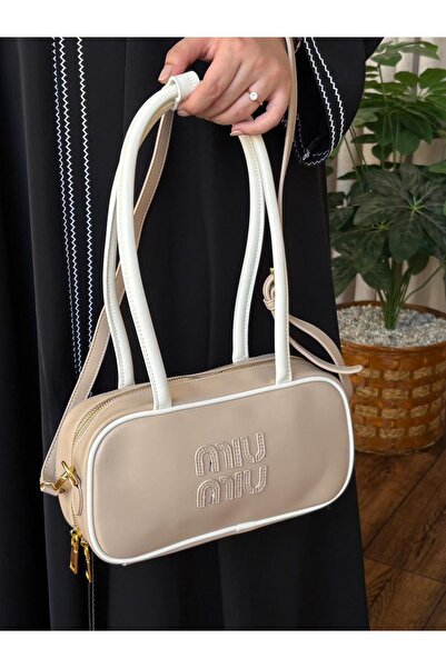 GGGG Bags with their accessories