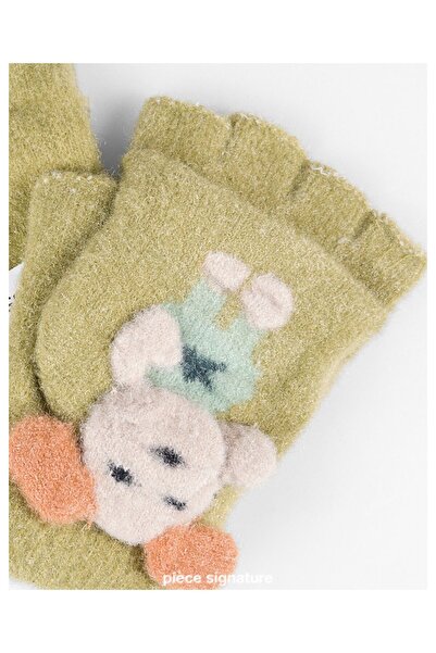 PIECE SIGNATURE 95% Acrylic 5% Spandex, Boys' Soft Cover Cut Gloves (Ages 4-8)