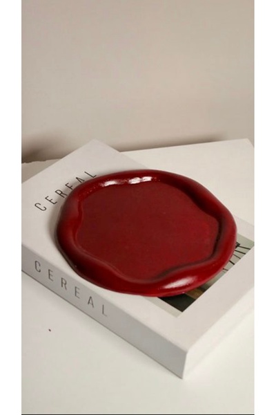 Roses Round Burgundy Cloud Plate