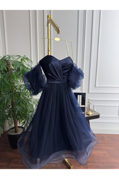 Princess costumes Tulle midi evening dress with dropped sleeves and a corset ...