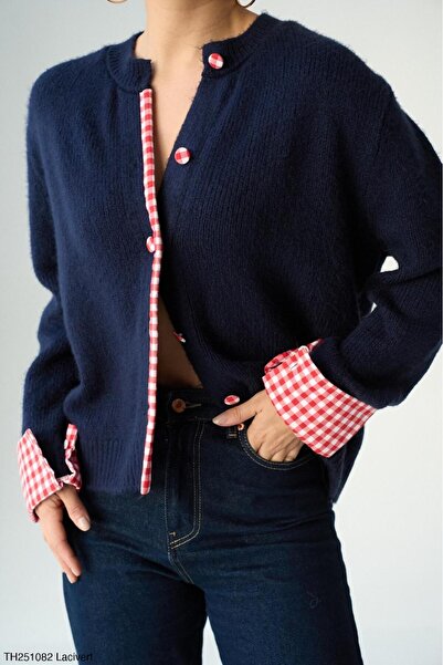 CADDELAMODA Women's Plaid Detailed Cardigan