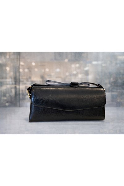 LOREVIE Women's Black Shoulder and Hand Bag – Stylish Flap, Adjustable Strap Everyday Bag