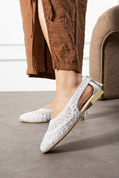 ZARICH Vecna Women's Lace Detailed Open Back Comfortable Mesh Embroidered Str...