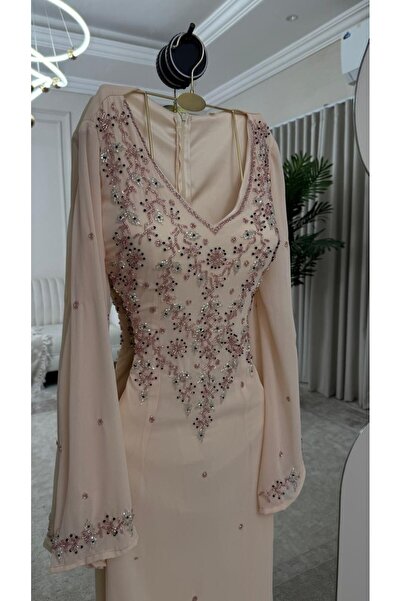 SILA fashion Soft evening dress in a nude color