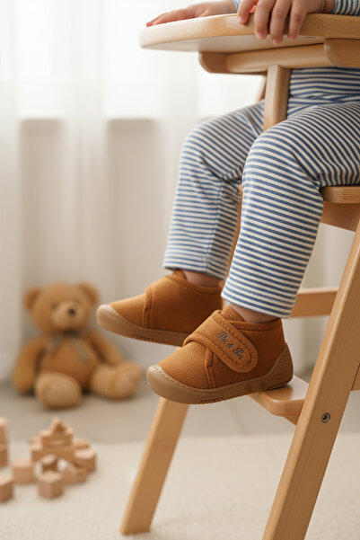 WALKWAY 058989 B شبشب أطفال فيلكرو باللون البني