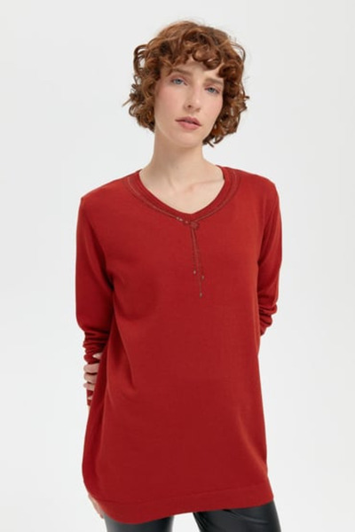 Desen Дамска блуза с V-образно деколте, камъни и шарки Ligra