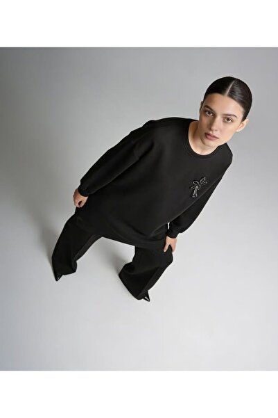 KARSEL Women's Two-Piece Set Oversized Brooch Detailed Sweatshirt Wide Leg Pants