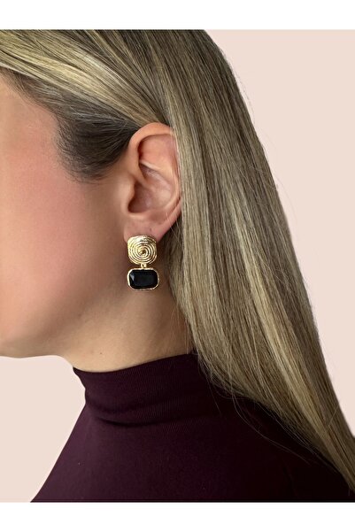 bemoreatelier Siyah Taşlı Sallantılı Altın Kaplama Küpe