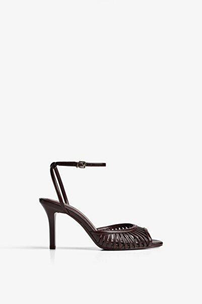 Bershka Heeled shoes with split
