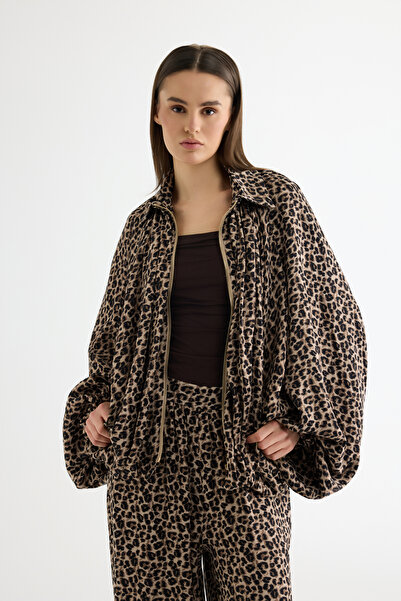 Quzu Leopard Patterned Satin Bomber Jacket Brown