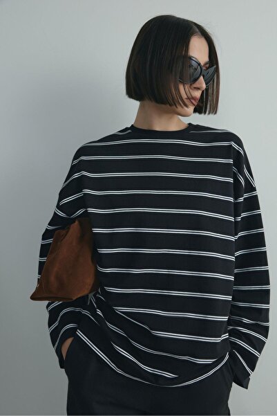 Suud Collection Black Lizzy Striped T-Shirt