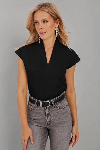 Cool & Sexy بلوزة نسائية سوداء برقبة على شكل حرف V - EY2742