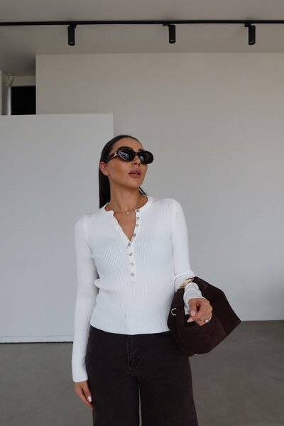 Özge Özgenç Crew Neck Buttoned Corded Fabric Knitwear Sweater