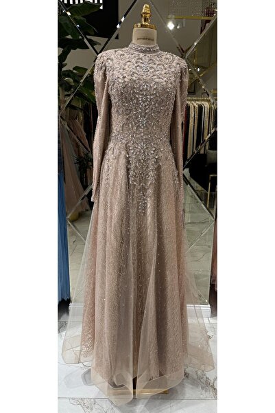 Hanımefendi Giyim فستان سهرة طويل أنيق وفخم مطرز بحجر الكريستال ذو ياقة عالية