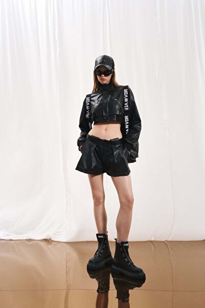 VDR سترة جلدية سوداء قصيرة 17125