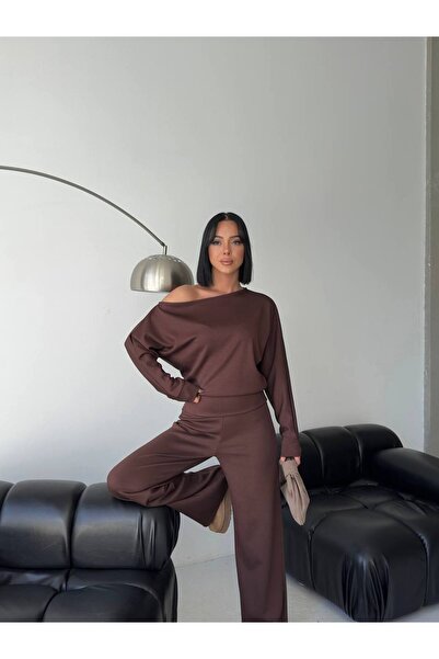 charme butik Women's Modal Fabric Boat Neck Bat Sleeve Shoulder Detail Pocket...