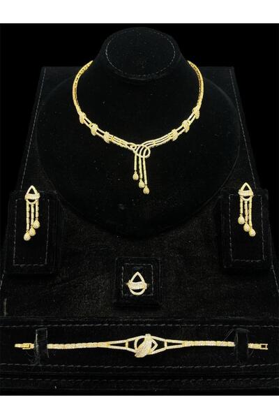 FASHION Gold bracelet with a wristband and beads