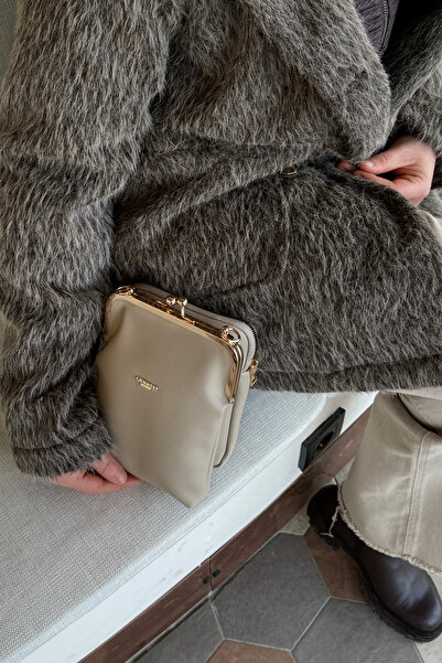 La La'Graccio Paris La'Graccio Paris Women's Swal Soft Leather Bag