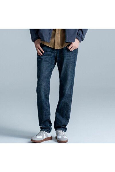 Giordano Men’s Regular Tapered Mid-Rise Stretch Denim Jeans