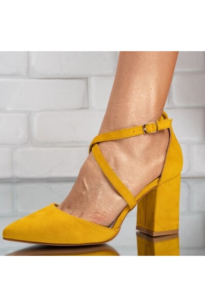 Sofia Store Women's stiletto shoes made of eco-leather Anamaria