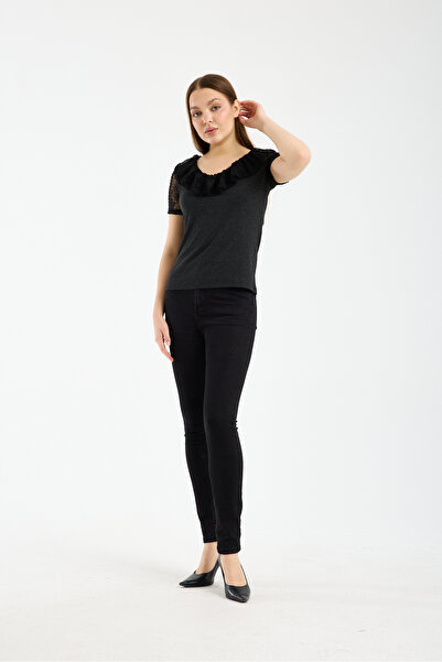 BY PAPI Lace Collar Short Sleeve T-Shirt