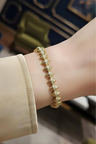 Valmont Accessories 14K Altın Renkli Modern Piramit Form Detaylı Zarif Kadın ...