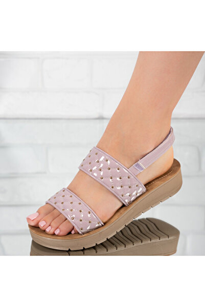 Sofia Store Women's sandals with low soles made of patent leather Zvetlana