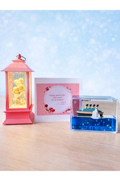 Rüya Kıyısı Kalp Balonlu Sarılan Çift Işıklı Simli Kar Küresi & Batmayan Gemi...