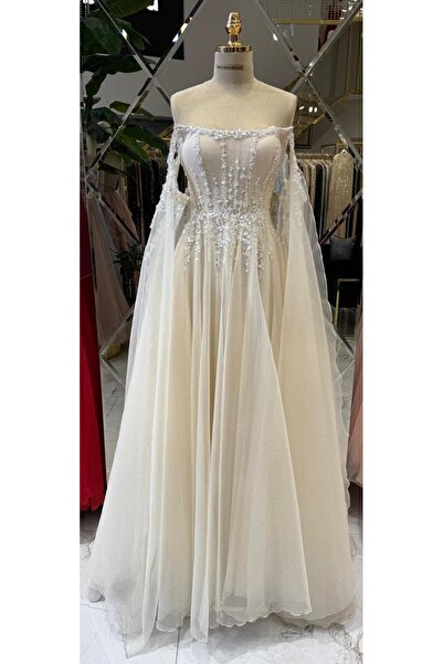 Hanımefendi Giyim فستان سهرة طويل بتصميم أميرة مع أكمام كيب مطرزة براقة ومظهر...