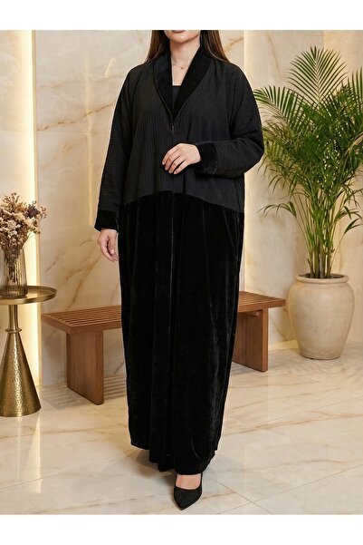 Nasa Layali Velvet Abaya