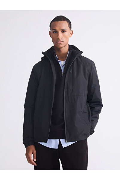 LC Waikiki Rmz Gi̇yi̇m Farkiyla Standardfit Hooded Men's Raincoat