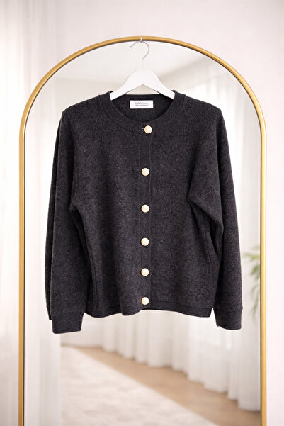 Bahar Altundemir سترة نسائية من القماش الأسود الناعم