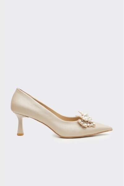 derinet Taş Aksesuarlı Kısa Topuk Kadın Stiletto