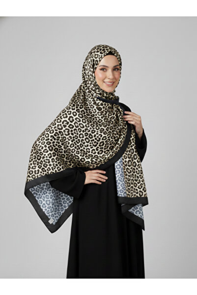 La Fien Women's Leopard Soft Shawl