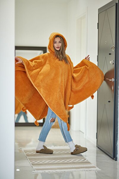 CAKKATEX Wellsoft Plush Extra Soft Wearable Blanket with Hooded Tassels |   P...