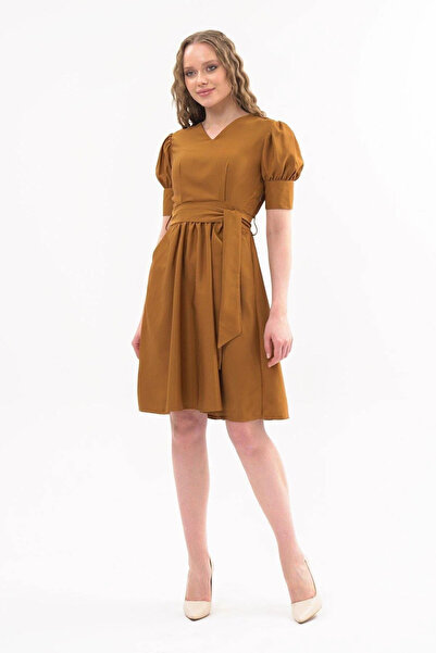 Bonnie Clyde Women's waist-tie belted midi dress with sleeve detail - brown -...